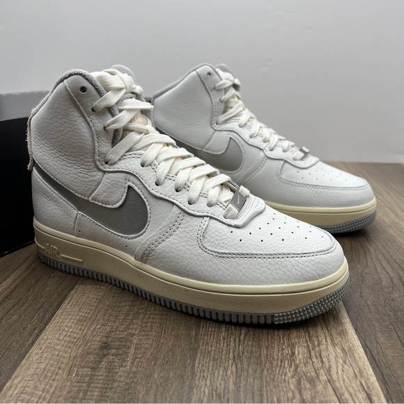 Nike Air Force 1 Sculpt - Picture 4 of 7